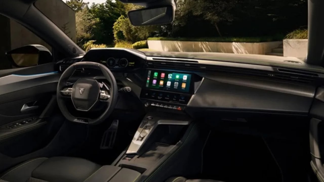 Foto - Yenilenmiş modeli satışa çıkıyor! Logo detayı dikkat çekti!