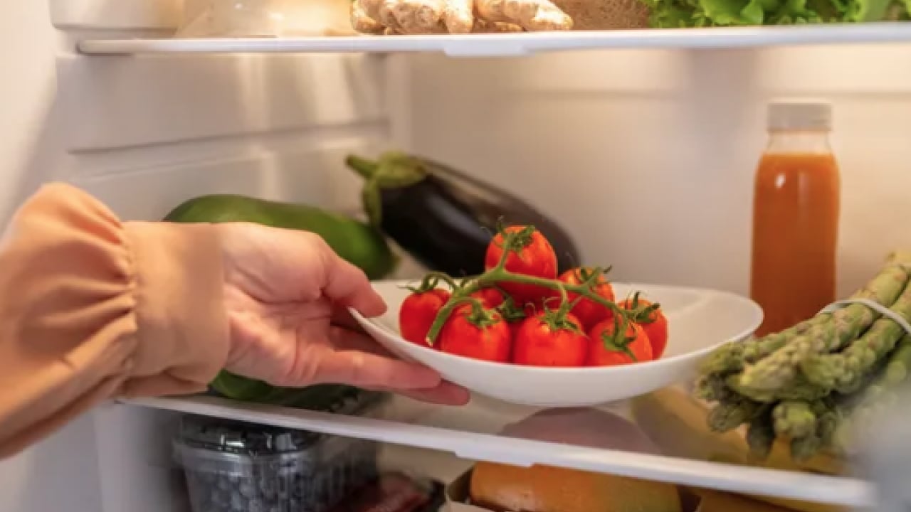 Foto - Yer kazanmak mı istiyorsunuz? Buzdolabınızın üzerine sakın eşya koymayın!