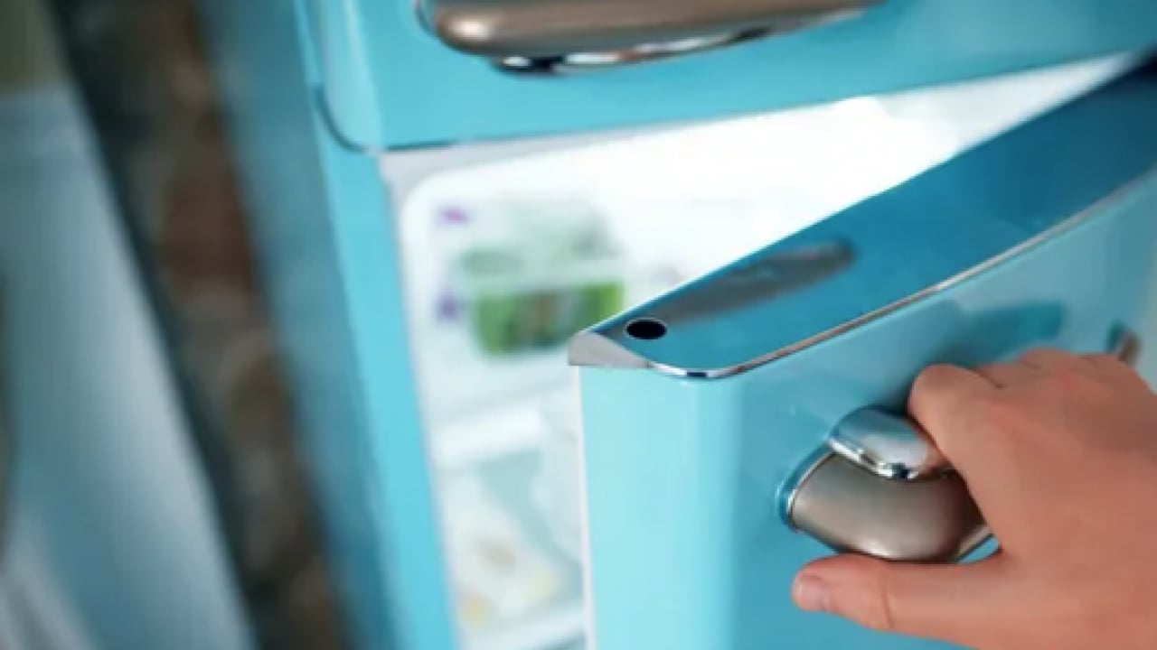 Foto - Yer kazanmak mı istiyorsunuz? Buzdolabınızın üzerine sakın eşya koymayın!