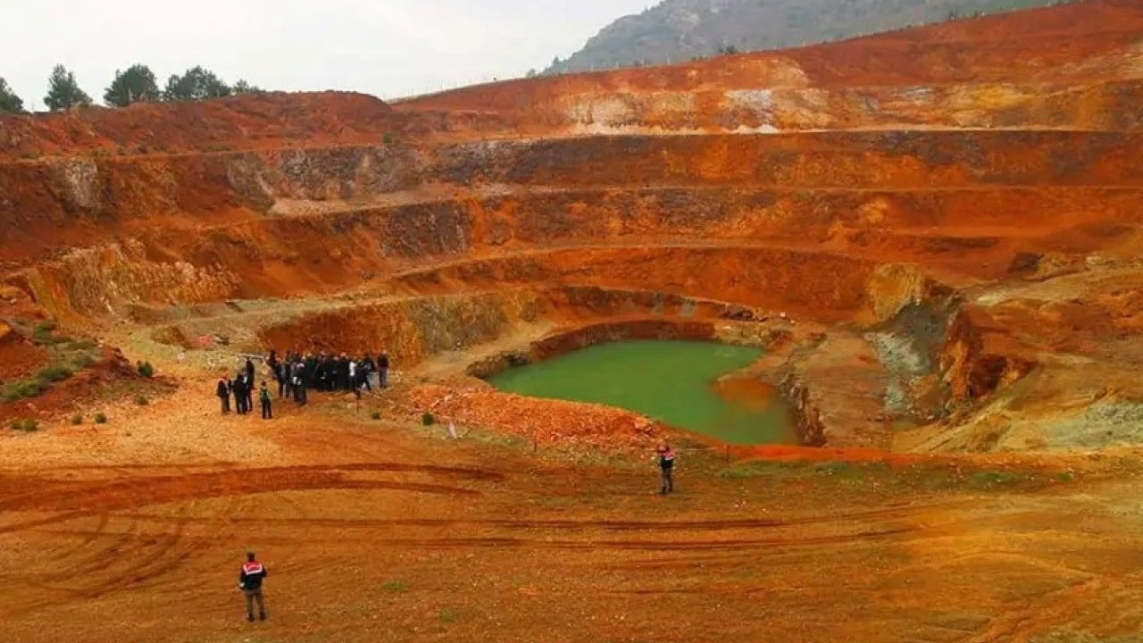 Foto - Yerin 1000 metre altında büyük bir rezerve ulaşıldı: Ülke bir anda koca servetle baş başa kaldı