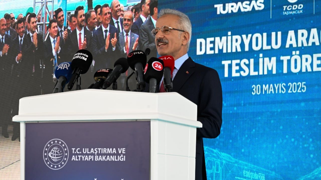 Yerli lokomotif dünya pazarına açıldı! İlk ihracat başlıyor!