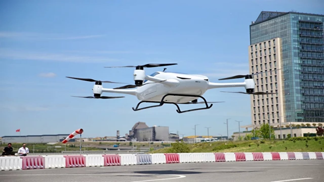 Yerli uçan arabada flaş gelişme! 2026’da sahiplerine teslim edilecek