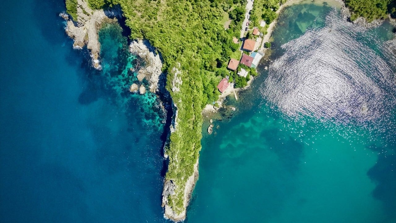 Foto - Yeşil ve mavi iç içe… Gideros Koyu doğal güzelliğiyle dikkat çekiyor 