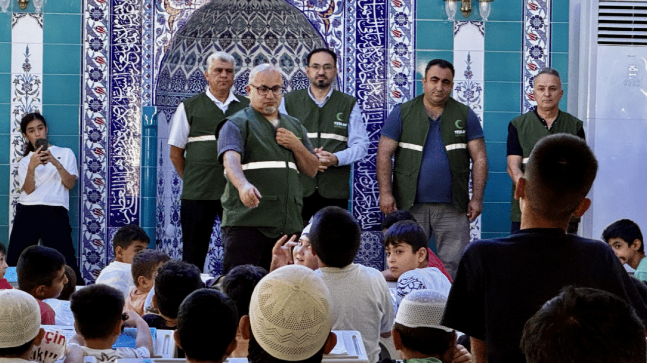 Foto - Yeşilay, Kur’an kurslarında sunum yaptı: Öğrencilere bağımlılıkla mücadele eğitimi