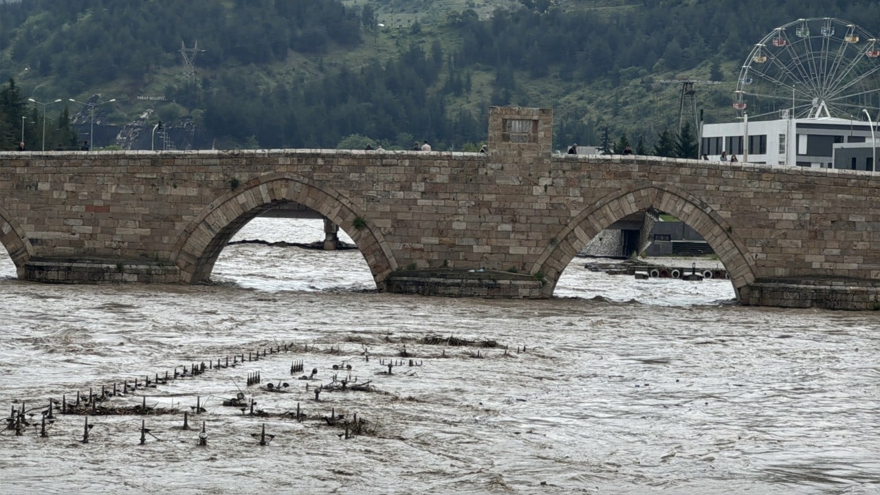 Foto - Yeşilırmak Nehri'nde tahliye çalışmaları