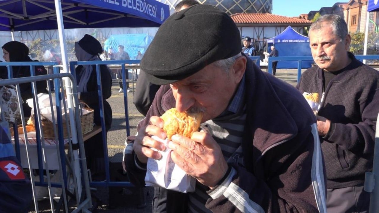 Foto - Yeter ki içinde hamsi olsun