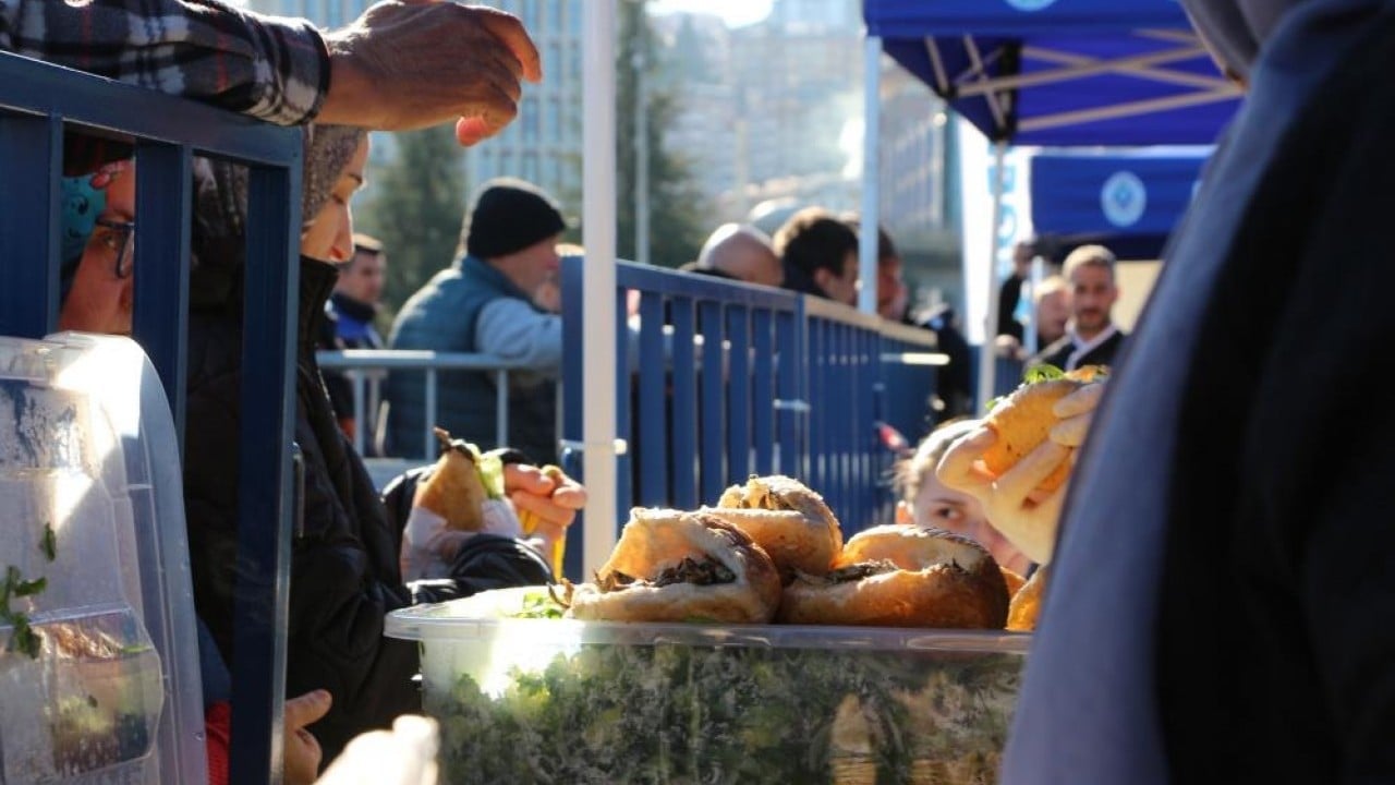 Foto - Yeter ki içinde hamsi olsun