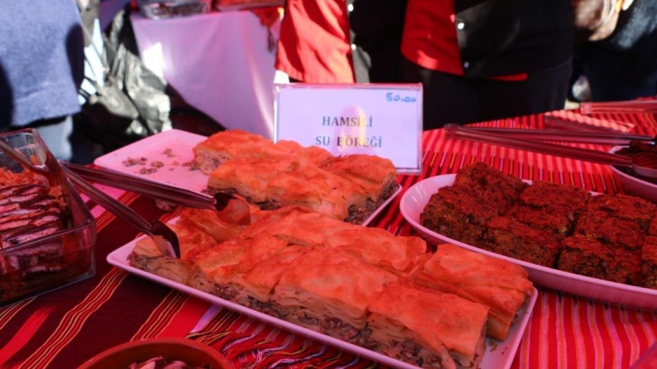 Foto - Yeter ki içinde hamsi olsun