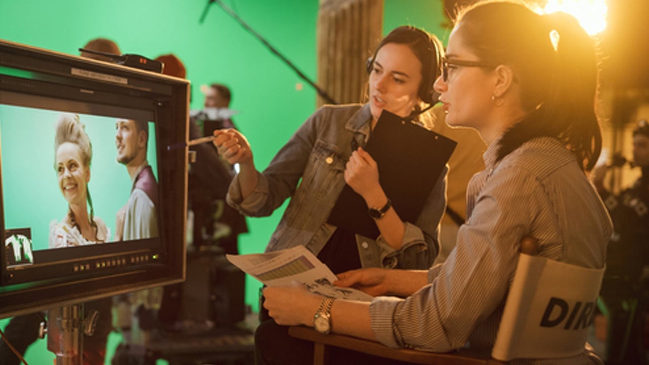 Foto - Yeterli olacak mı? Film setlerindeki ahlaksızlığa düzenleme