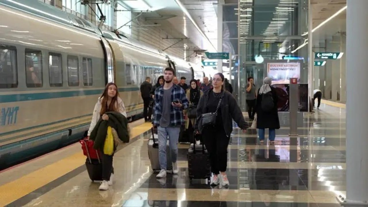 Foto - YHT'den Kurban Bayramı için ek sefer müjdesi