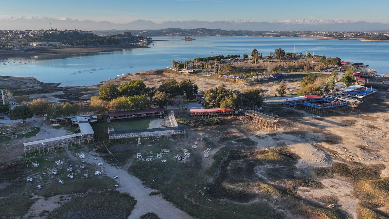 Foto - Yıkım kararı alındı! Göl kıyısındaki işgale son 