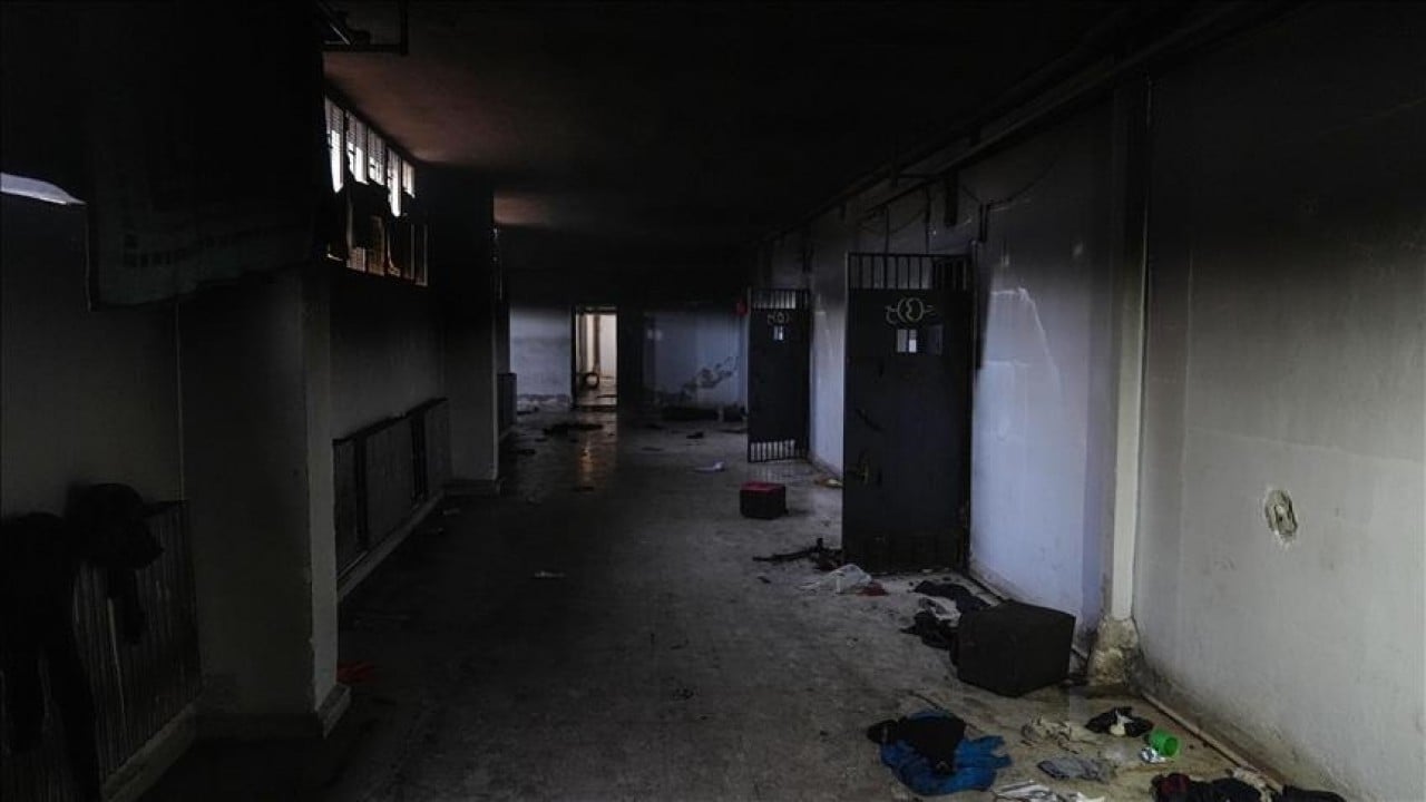 Foto - Yıllar sonra ilk ezan ve ilk namaz! Sedyana cezaevinden tüyleri diken diken eden kurtuluş hikâyesi