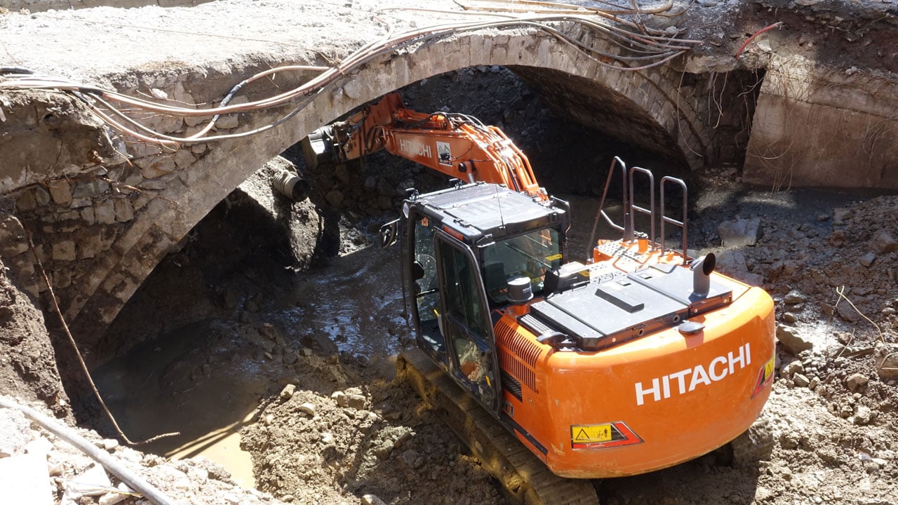 Foto - Yıllarca yolun altında kaldı! Rize’de 200 yıllık köprü yeniden ortaya çıktı