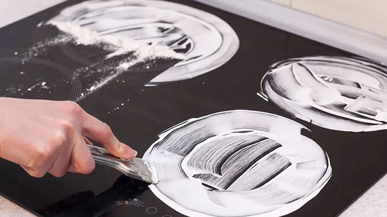 Foto - Yıllardır yanlış temizliyoruz! Cam ocak parlamıyorsa nedeni bu olabilir