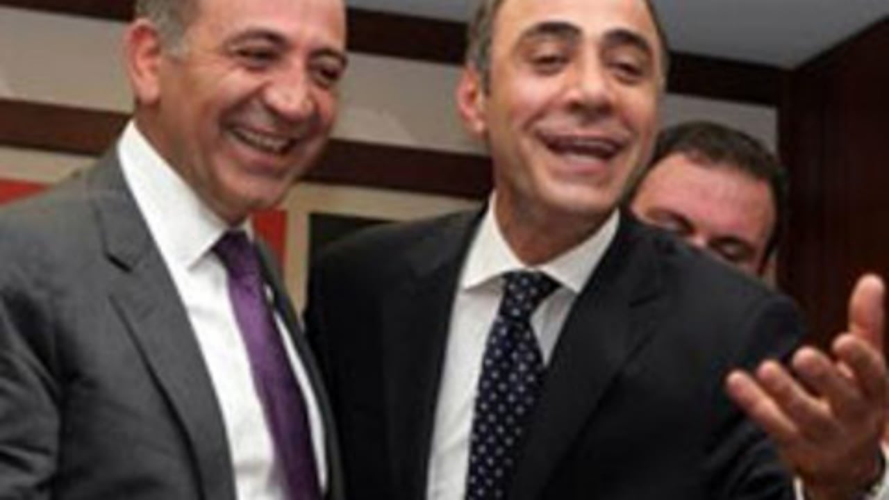 Foto - Yılmaz Özdil, CHP’yi ve amigo gazetecilerini fena topa tuttu: Bu ayardan sonra sittin sene kendilerine gelemezler