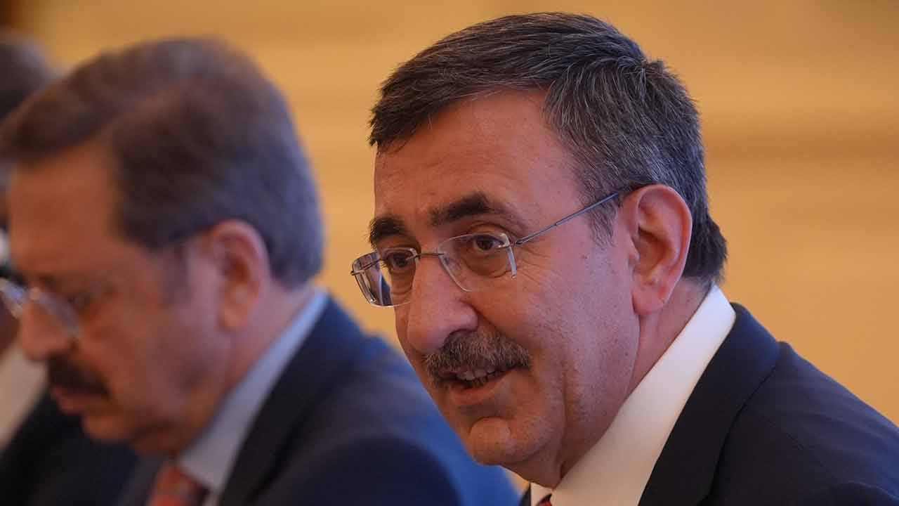 Foto - Yılmaz'dan İslam ülkelerine işbirliği çağrısı! İhracatta 400 milyar dolar eşiğini aşacağız
