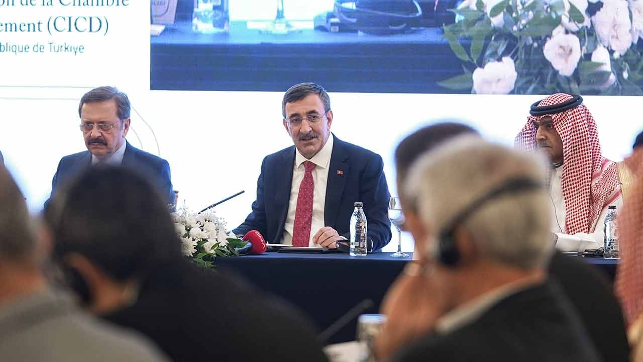 Foto - Yılmaz'dan İslam ülkelerine işbirliği çağrısı! İhracatta 400 milyar dolar eşiğini aşacağız