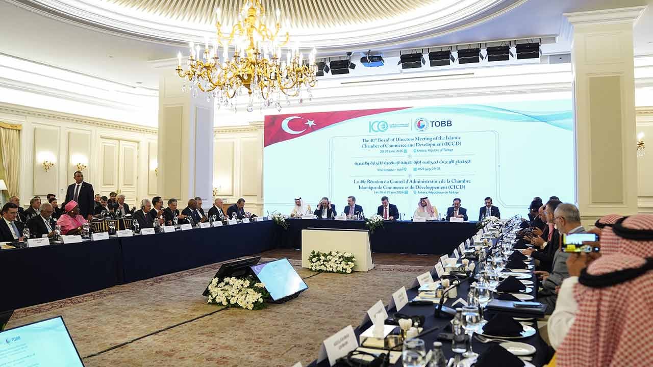 Foto - Yılmaz'dan İslam ülkelerine işbirliği çağrısı! İhracatta 400 milyar dolar eşiğini aşacağız