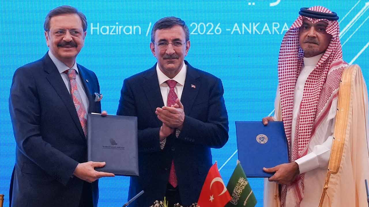 Foto - Yılmaz'dan İslam ülkelerine işbirliği çağrısı! İhracatta 400 milyar dolar eşiğini aşacağız