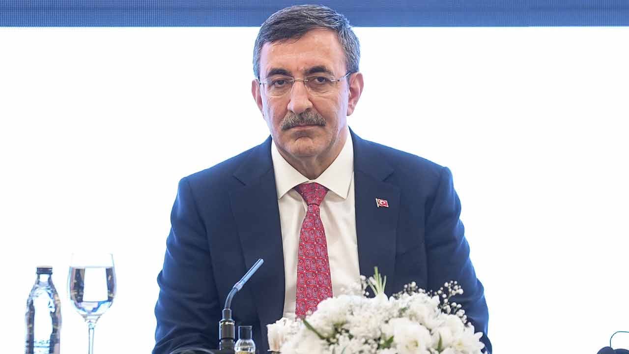 Foto - Yılmaz'dan İslam ülkelerine işbirliği çağrısı! İhracatta 400 milyar dolar eşiğini aşacağız