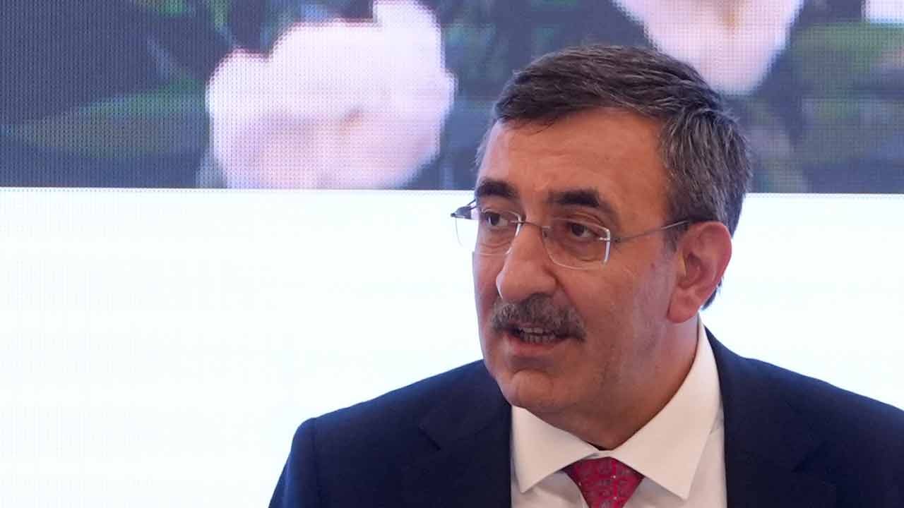 Foto - Yılmaz'dan İslam ülkelerine işbirliği çağrısı! İhracatta 400 milyar dolar eşiğini aşacağız