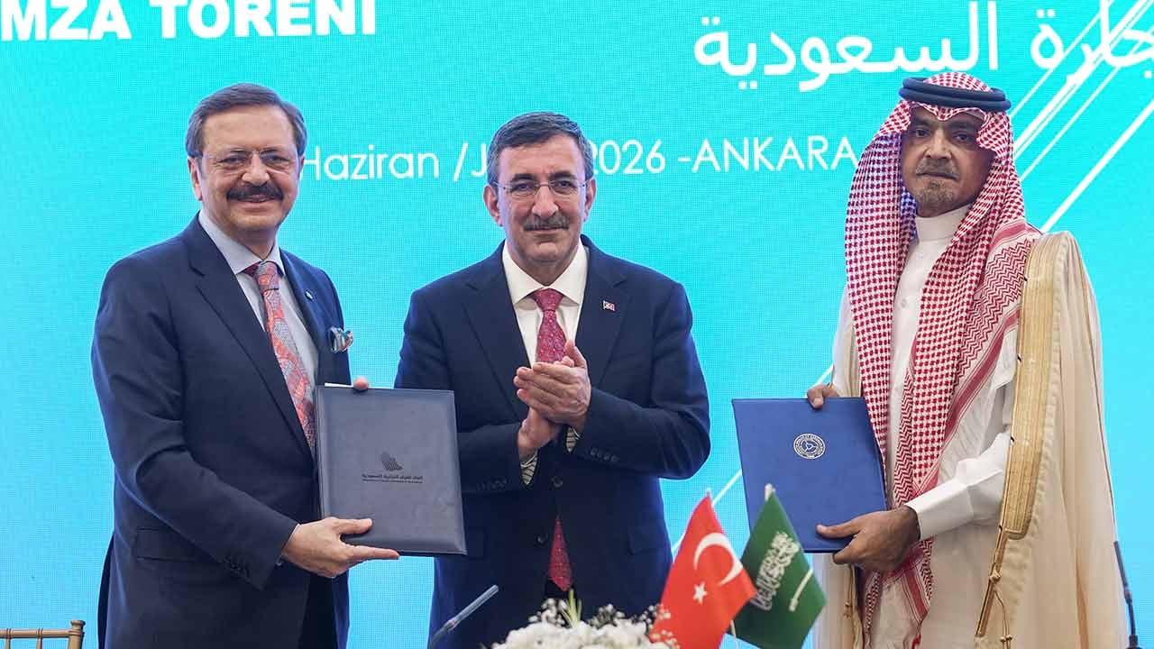 Foto - Yılmaz'dan İslam ülkelerine işbirliği çağrısı! İhracatta 400 milyar dolar eşiğini aşacağız