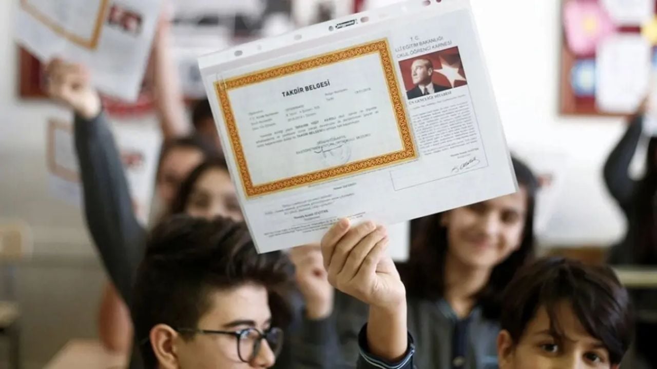 Foto - Yine aynı terane: Atatürk fotoğrafı kaldırıldı