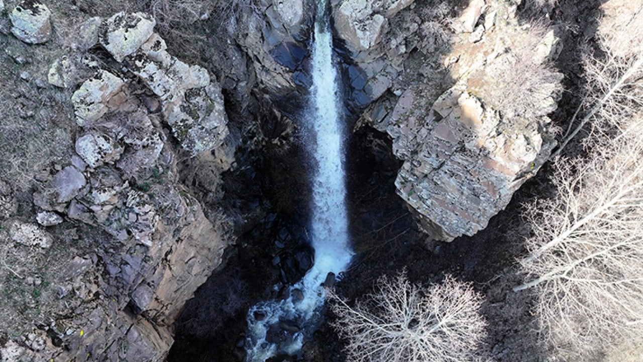 Foto - Yoğun yağışlar canlandırdı 10 yıl suya hasret kalan şelale gürül gürül aktı