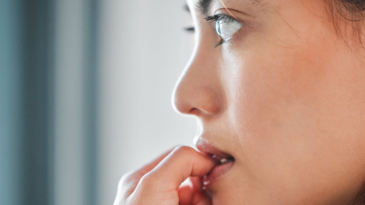 Yoğunluğu yaşanıyor! Uzmanlardan sık temas halinde tırnak iltihabı artırır açıklaması! Tırnak yemek neyin belirtisi olabilir? 