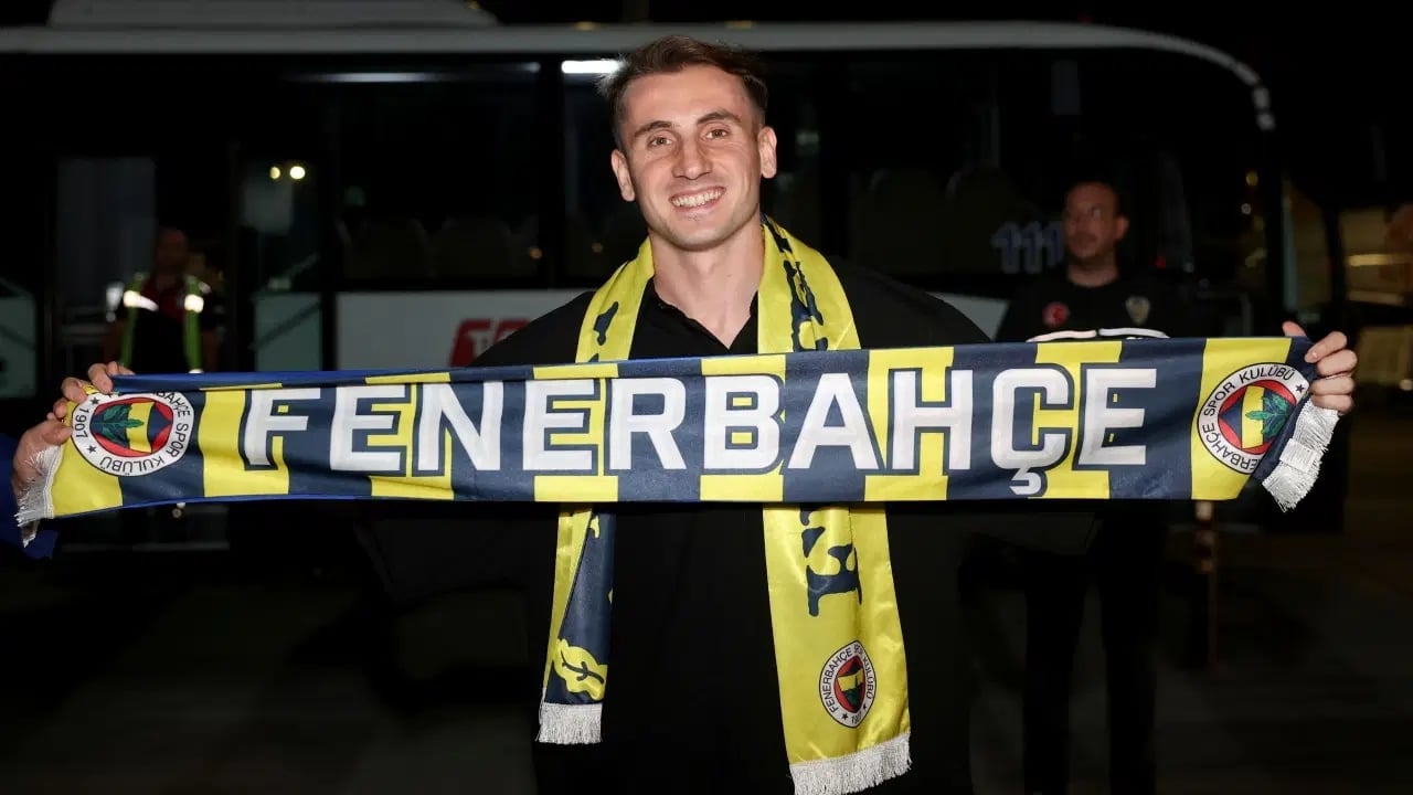 Foto - Yok artık Kerem Aktürkoğlu! Yaptığını duyanlar inanamıyor