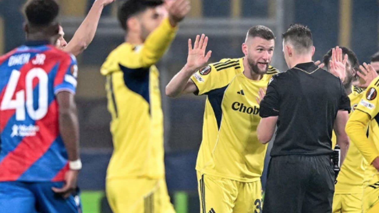 Foto - Yok böyle bir gelişme! Fenerbahçe'nin UEFA'ya şikayet ettiği skandal hakem, Galatasaray'ın maçına atandı!