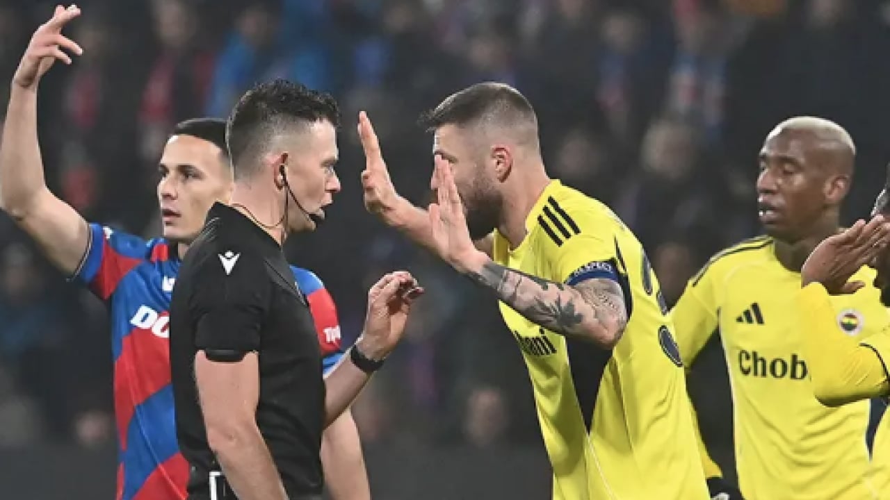 Foto - Yok böyle bir gelişme! Fenerbahçe'nin UEFA'ya şikayet ettiği skandal hakem, Galatasaray'ın maçına atandı!