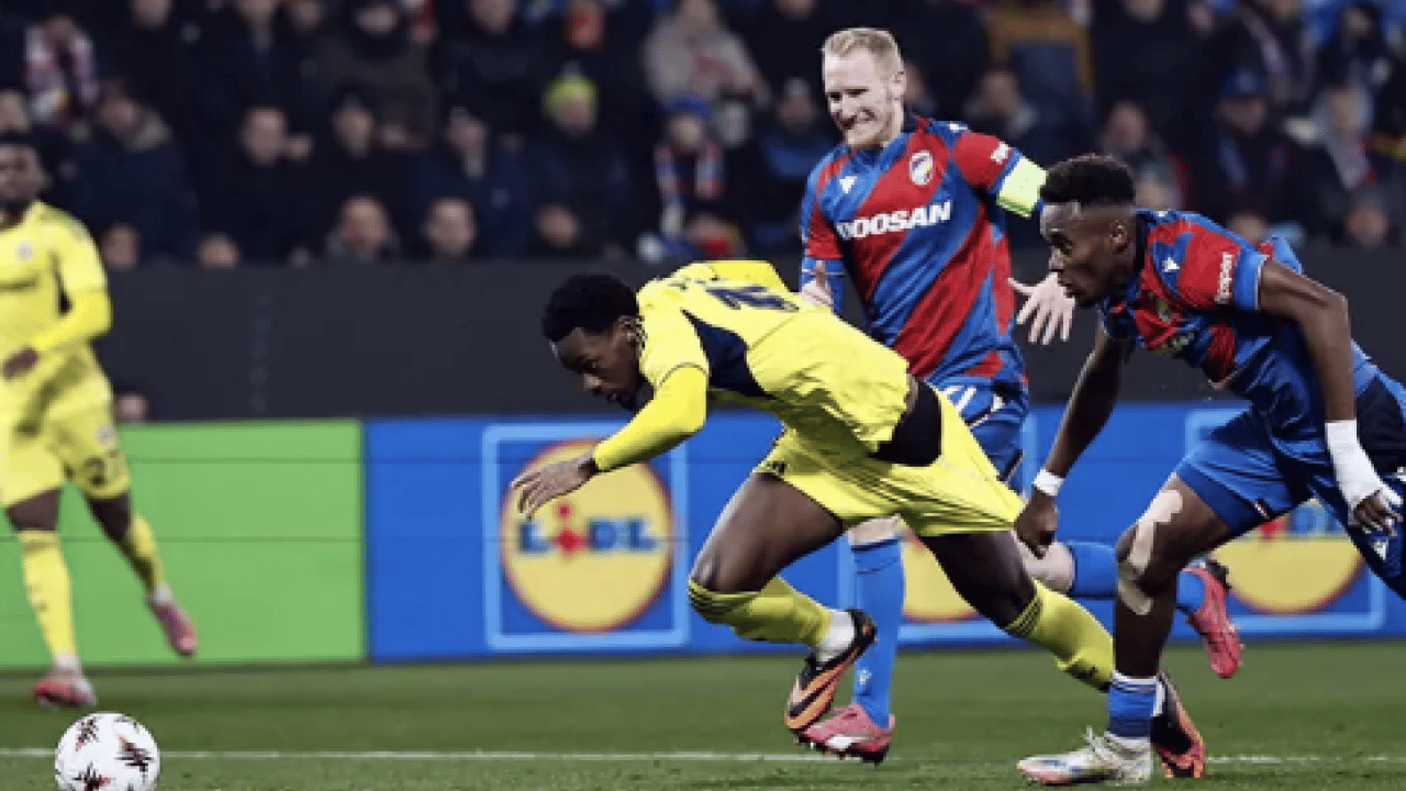 Foto - Yok böyle bir gelişme! Fenerbahçe'nin UEFA'ya şikayet ettiği skandal hakem, Galatasaray'ın maçına atandı!