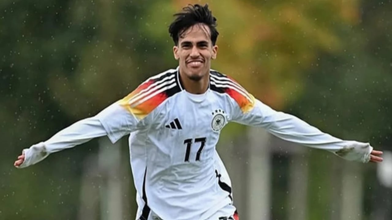 Foto - Yok böyle bir transfer çalımı! Galatasaray getirdi, Fenerbahçe kaptı