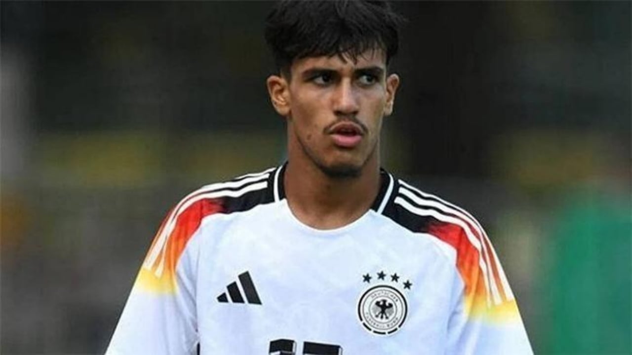 Foto - Yok böyle bir transfer çalımı! Galatasaray getirdi, Fenerbahçe kaptı