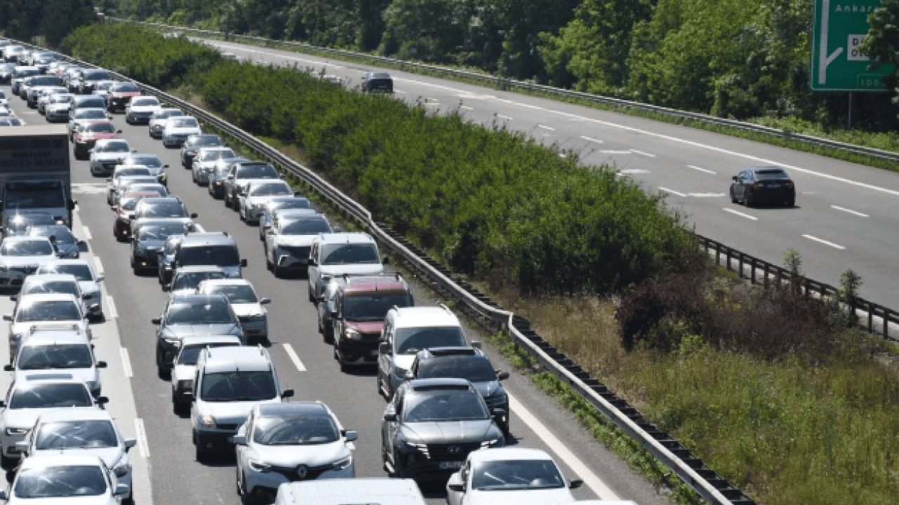 Foto - Yola çıkacaklar dikkat! Ankara-İstanbul yönü trafiğe kapatılacak