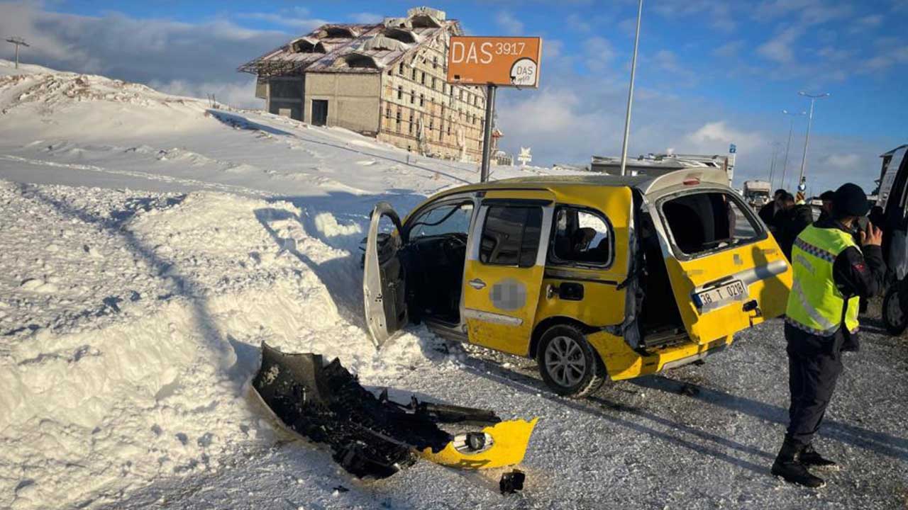 Foto - Yolcu minibüsü kaza yaptı! Çok sayıda yaralı var