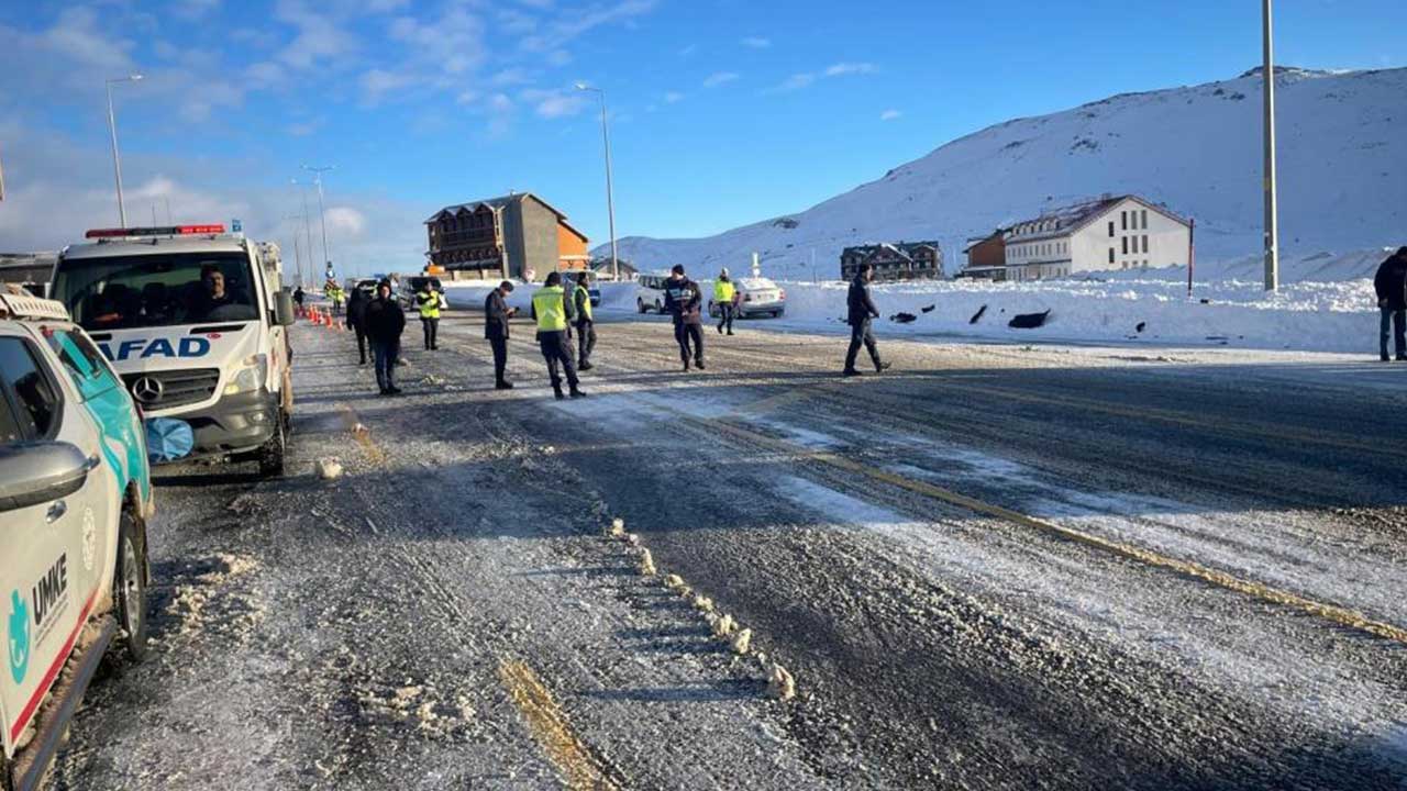 Foto - Yolcu minibüsü kaza yaptı! Çok sayıda yaralı var