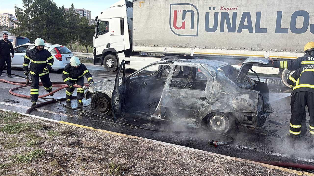 Foto - Yollar kan gölüne dönmedi ama bir vatandaşın yüreği yandı! Gözyaşları sel oldu!