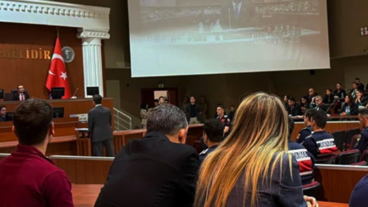 Foto - Yolsuz Ekrem’den yeni duruşmada da şov: İlk sözlerinde iftiraya başladı 