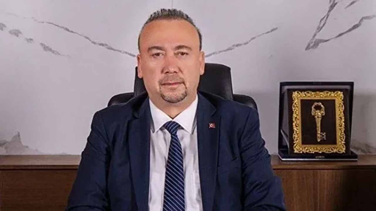 Foto - Yolsuzluk soruşturmaları sonrası bomba anket! CHP'nin oyları dibi gördü