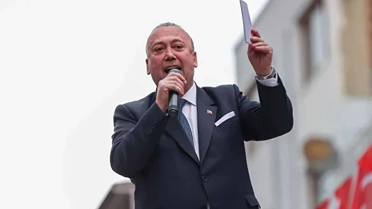 Foto - Yolsuzluk soruşturmaları sonrası bomba anket! CHP'nin oyları dibi gördü
