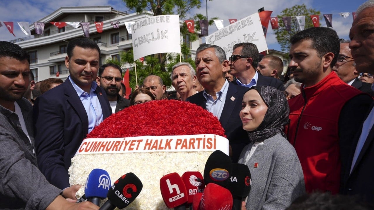 Foto - Yolsuzlukla Mücadele Derneği Kurucu Genel Başkanı Tevfik Diker’den olay sözler: Mansur kendini yaktı
