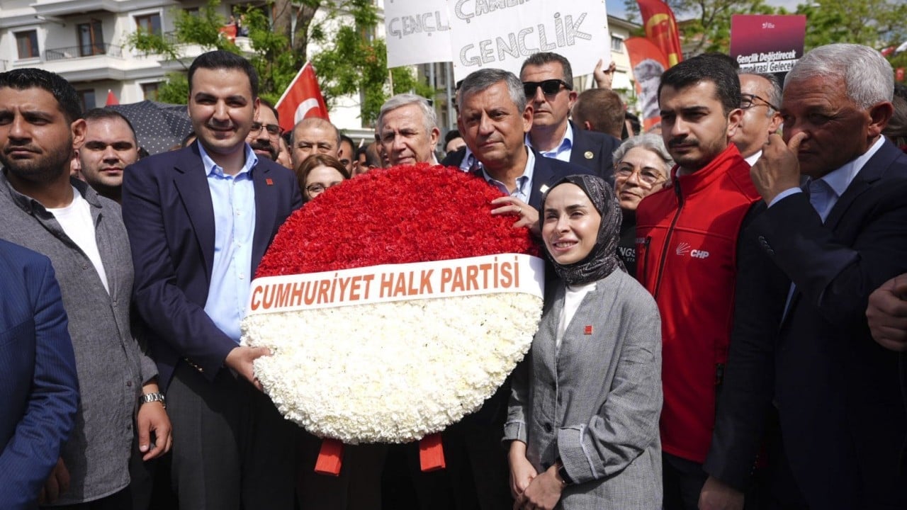 Foto - Yolsuzlukla Mücadele Derneği Kurucu Genel Başkanı Tevfik Diker’den olay sözler: Mansur kendini yaktı