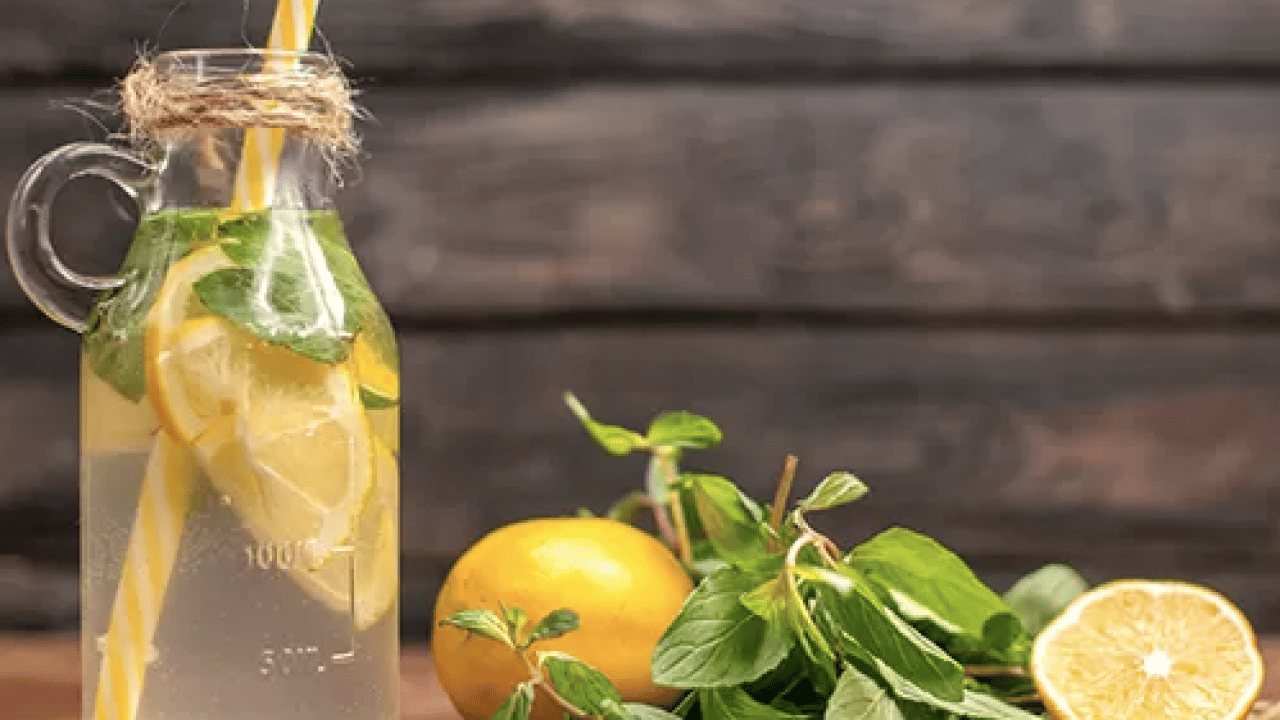 Foto - Yoruyor mu, besliyor mu? Sabah aç karnına limonlu su içen yandı!