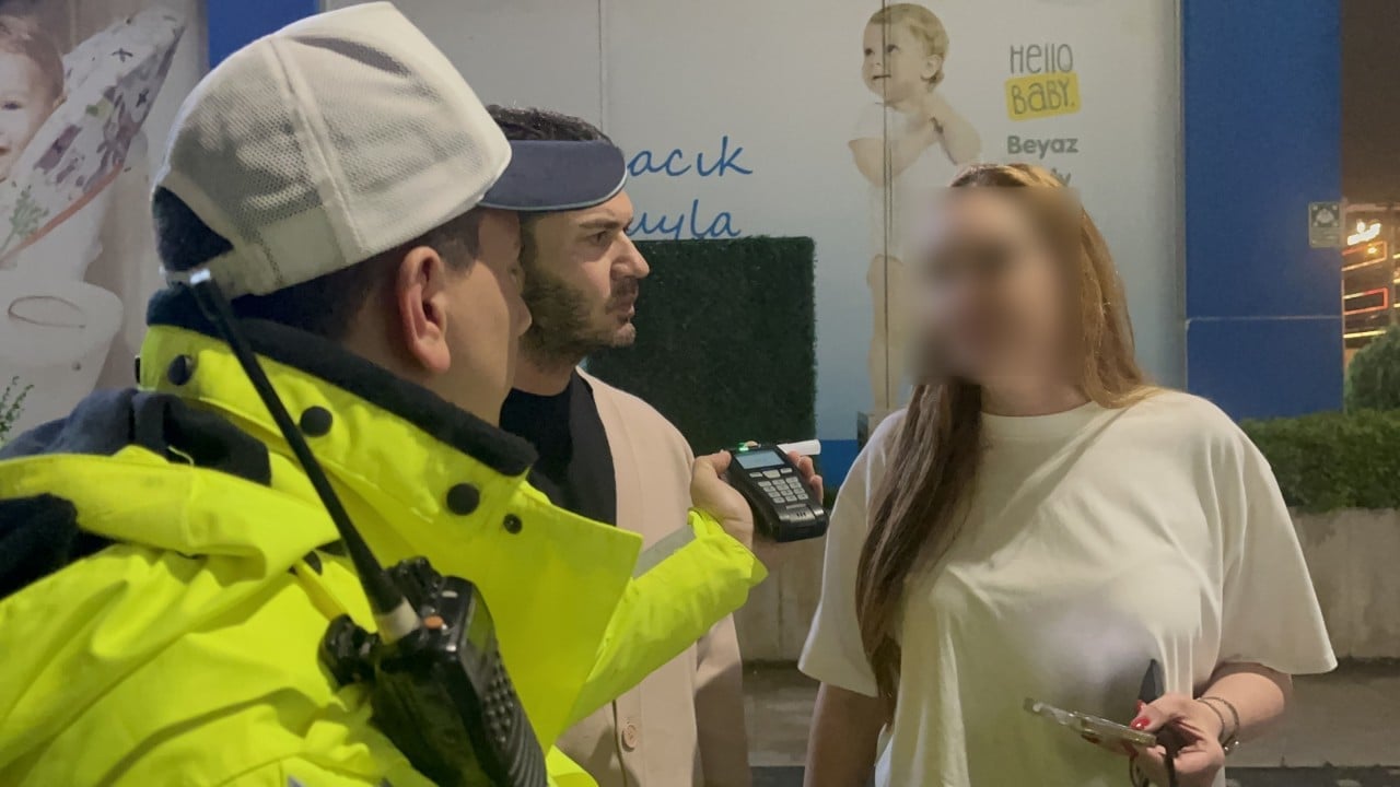 Foto - Yozlaşmış kültür dayatmasının sonu! Alkolik seküler sürücünün ibretlik halleri