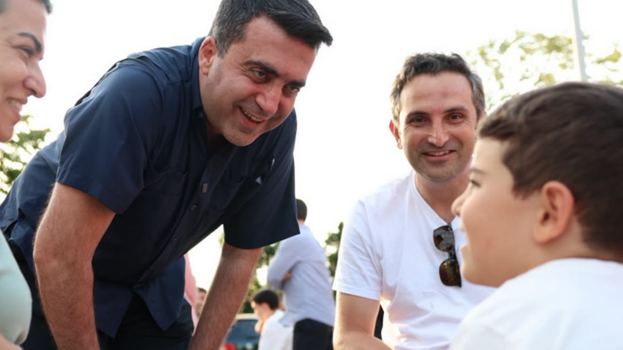 Foto - YTB Başkanı Abdulhadi Turus, Memleket Yolu’nda Vatandaşlarla Niş’te Buluştu