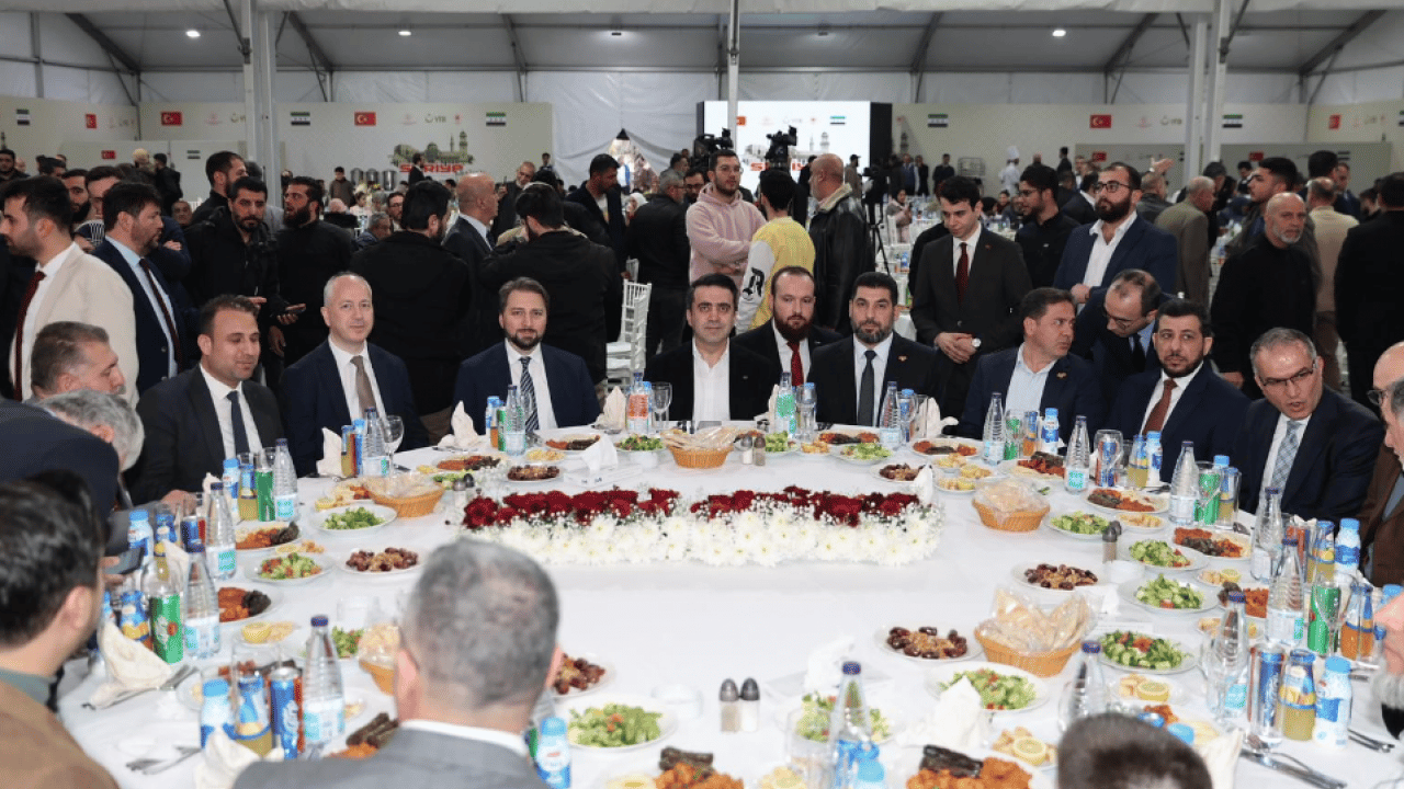 Foto - YTB’den Bayırbucak’ta 500 Kişilik Kardeşlik İftarı