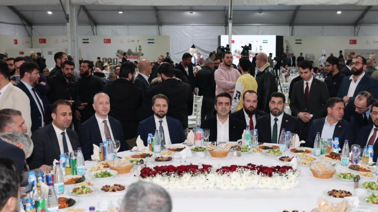 Foto - YTB’den Bayırbucak’ta 500 Kişilik Kardeşlik İftarı