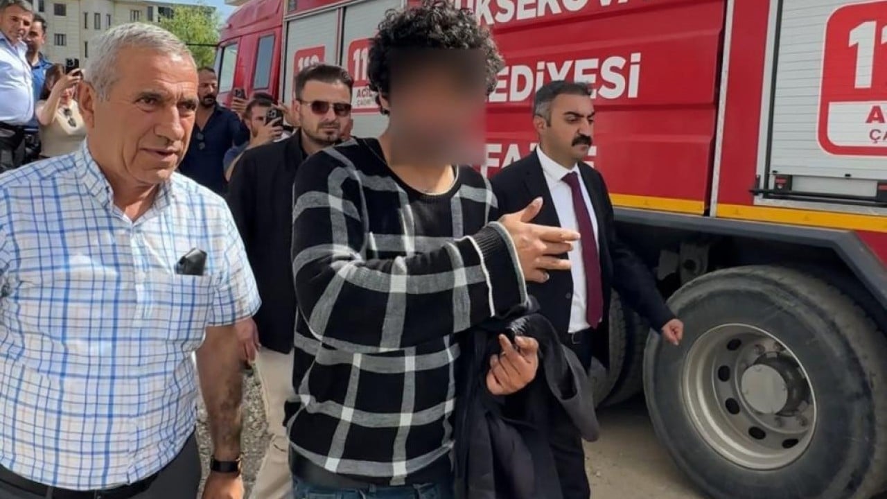 Foto - Bu defa Yüksekova'da ortaya çıktı Mobil intiharkolik 241'inci kez yine denedi